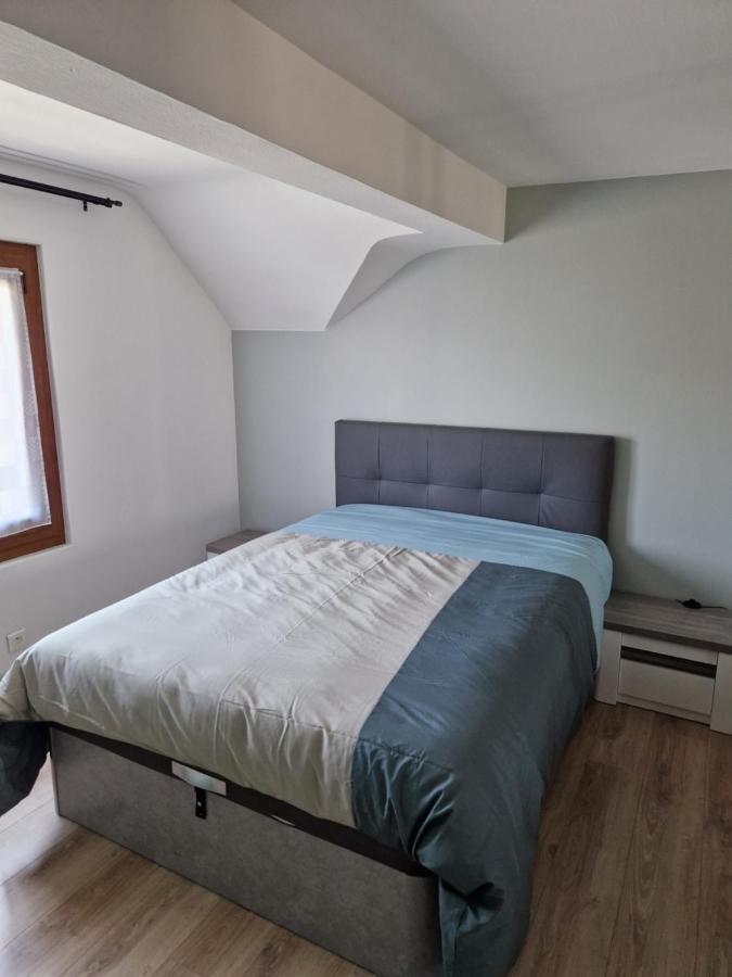 Appartement F2 A 1Mn Du Lac 安菲翁·莱斯·班恩斯 外观 照片