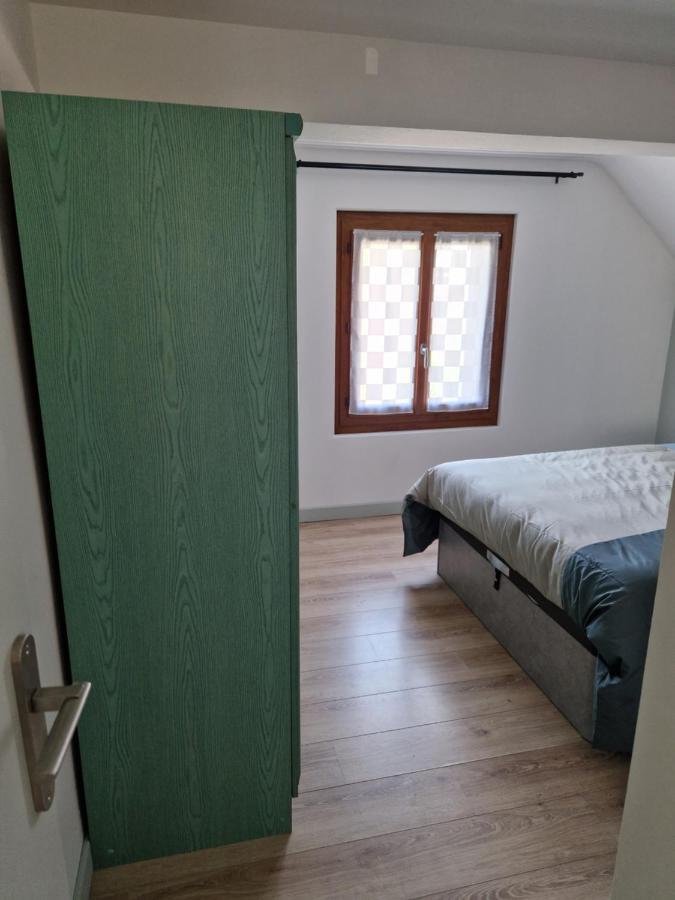 Appartement F2 A 1Mn Du Lac 安菲翁·莱斯·班恩斯 外观 照片